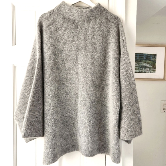 H&M Sweaters - H&M grey mohair-blend wide sleeves sweater